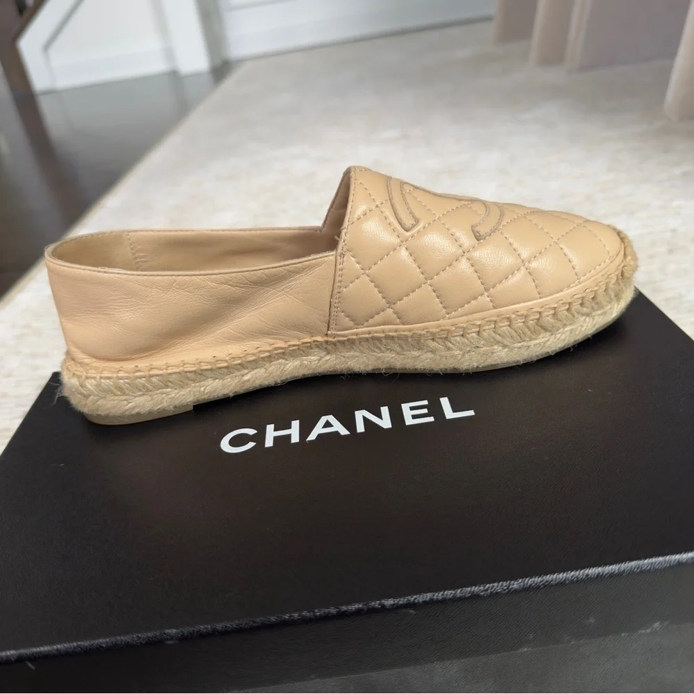 Chanel Beige Quilted Lambskin Leather CC Women's Espadrilles Size EU 38